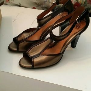 Size 7 1/2 Sofft open toe heels